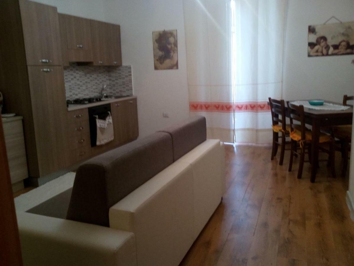 La Piazzetta Hotel Austis Buitenkant foto