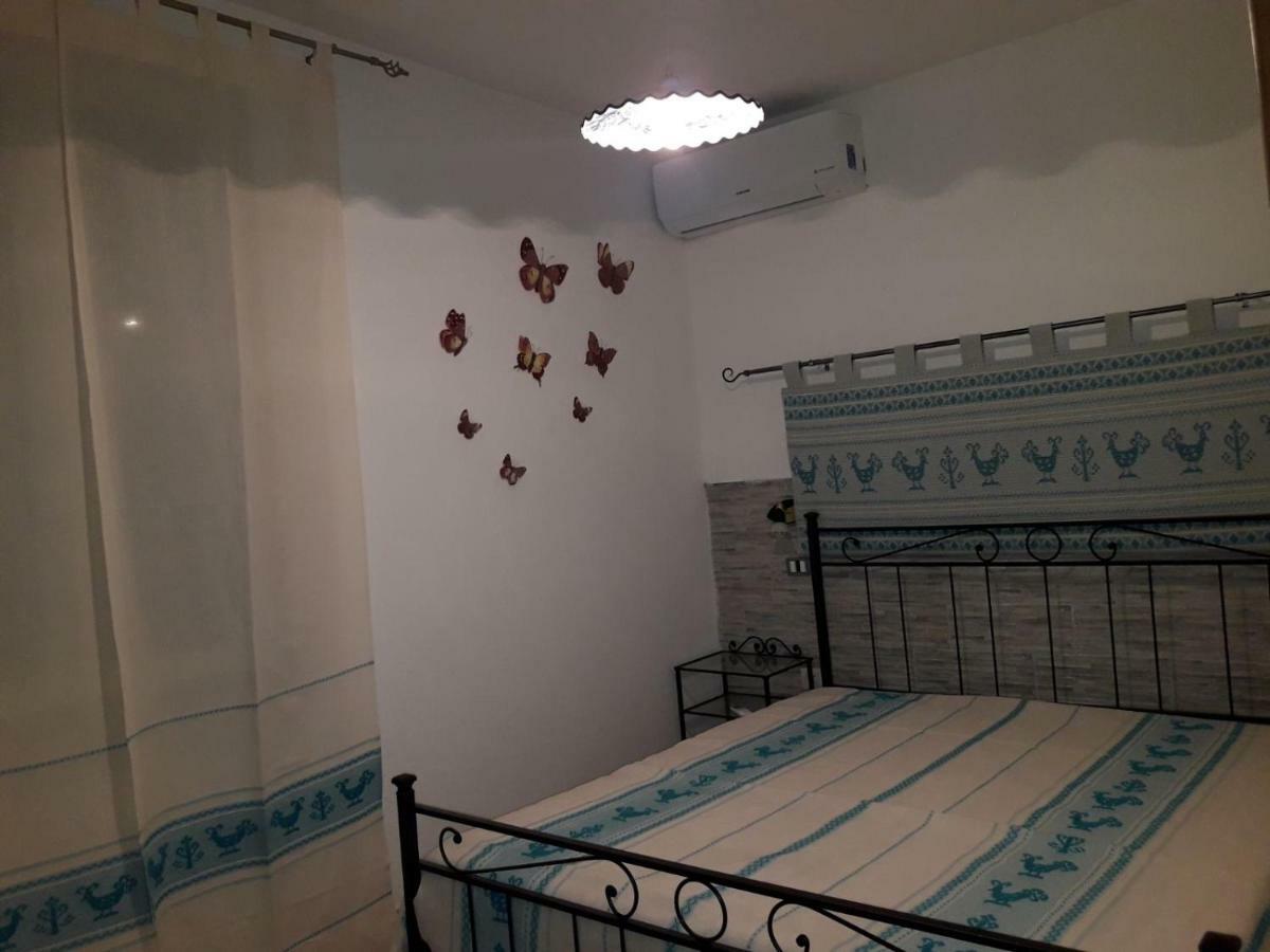 La Piazzetta Hotel Austis Buitenkant foto