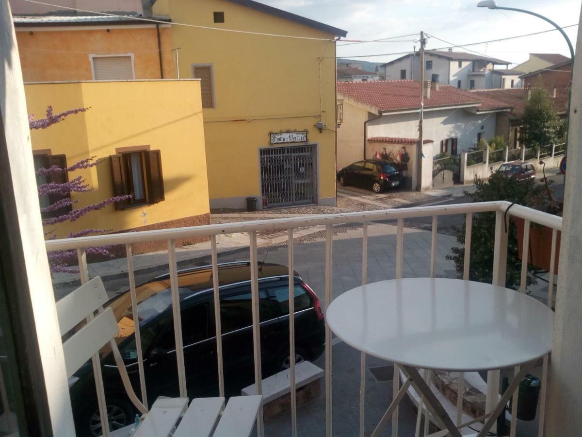 La Piazzetta Hotel Austis Buitenkant foto